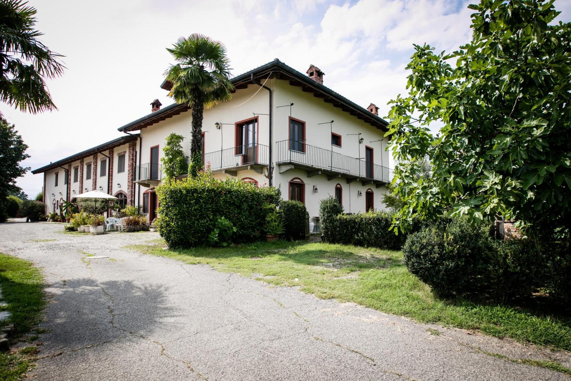 Agriturismo Parco Campofelice Bed & Breakfast Lombardore Exterior photo